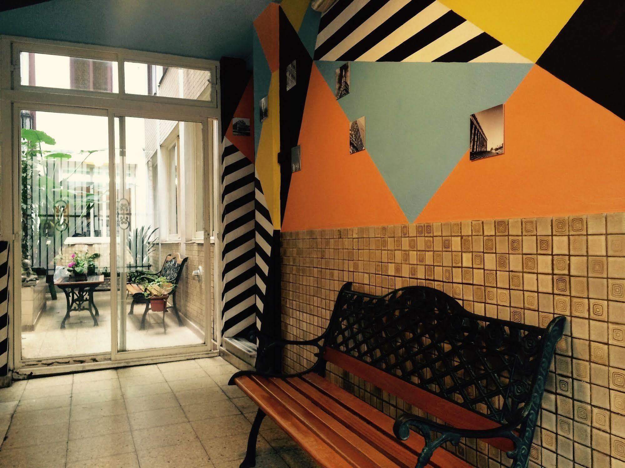 Petit Recoleta Hostel Buenos Aires Exteriör bild