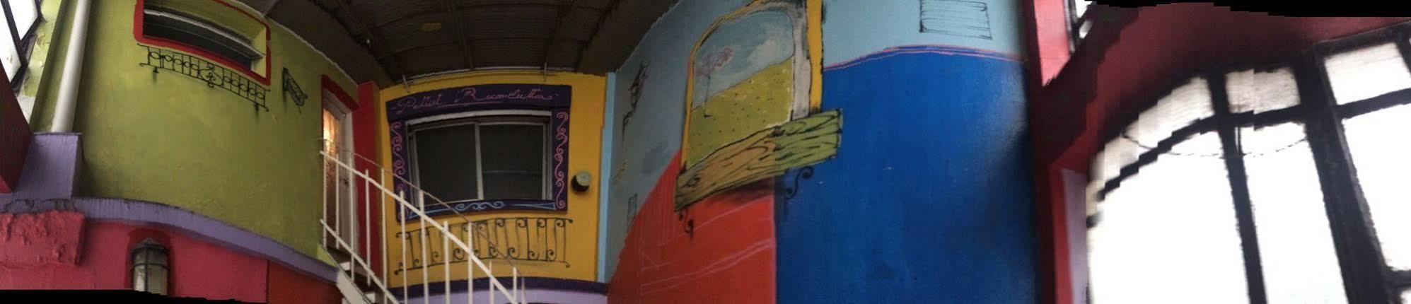 Petit Recoleta Hostel Buenos Aires Exteriör bild