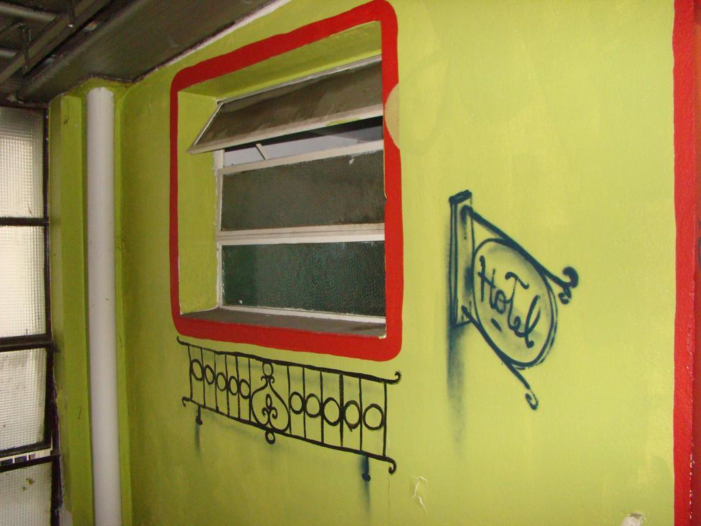 Petit Recoleta Hostel Buenos Aires Exteriör bild