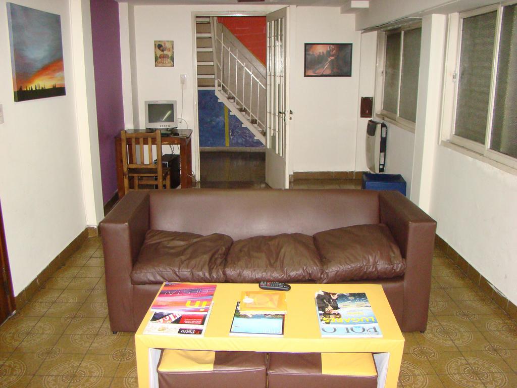 Petit Recoleta Hostel Buenos Aires Exteriör bild